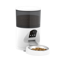 Pet feeder